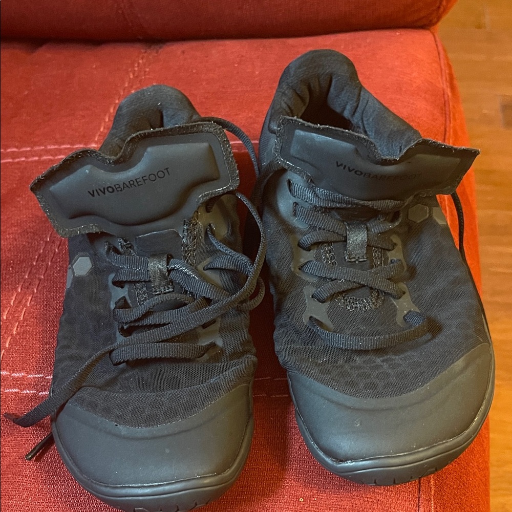 Vivo barefoot Men's Black Athletic Shoes